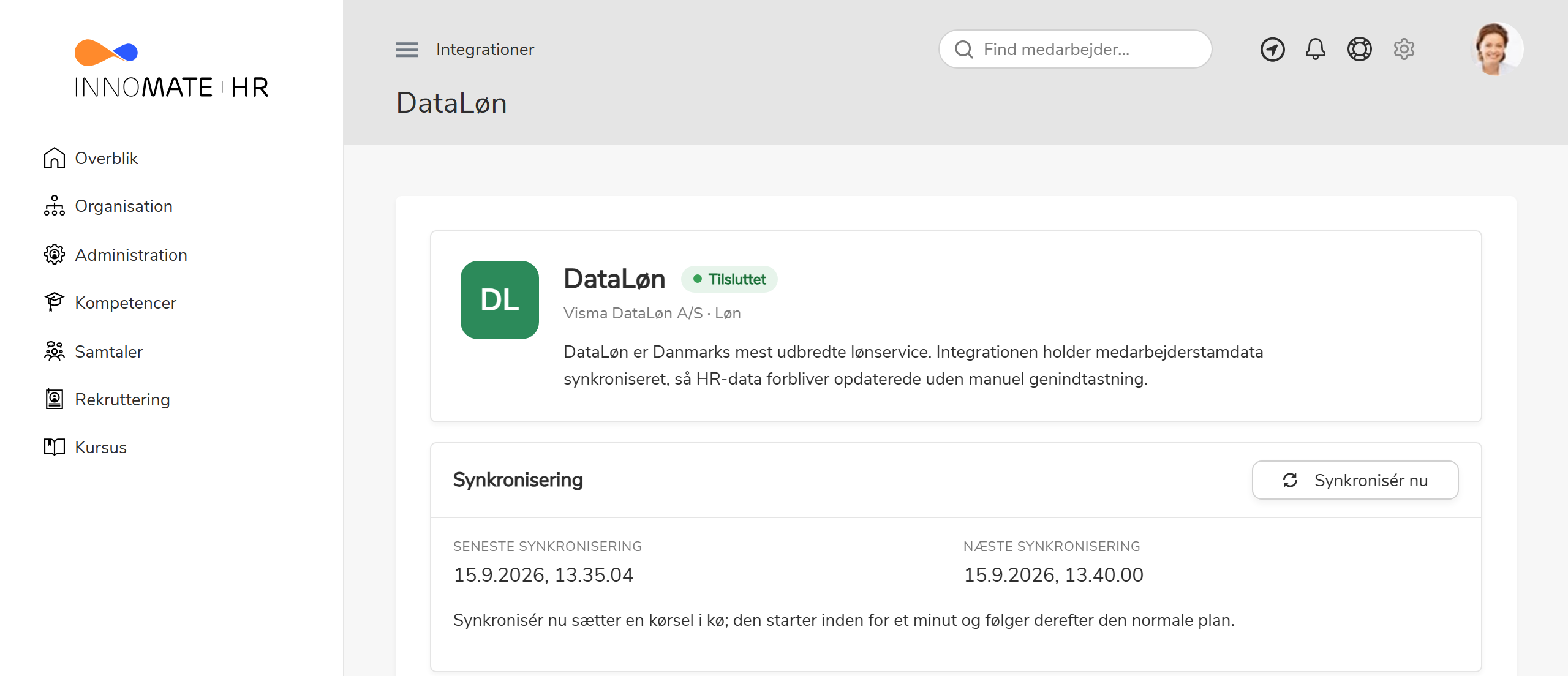 DataLøn-detaljesiden med status Tilsluttet og synkroniseringstidspunkter