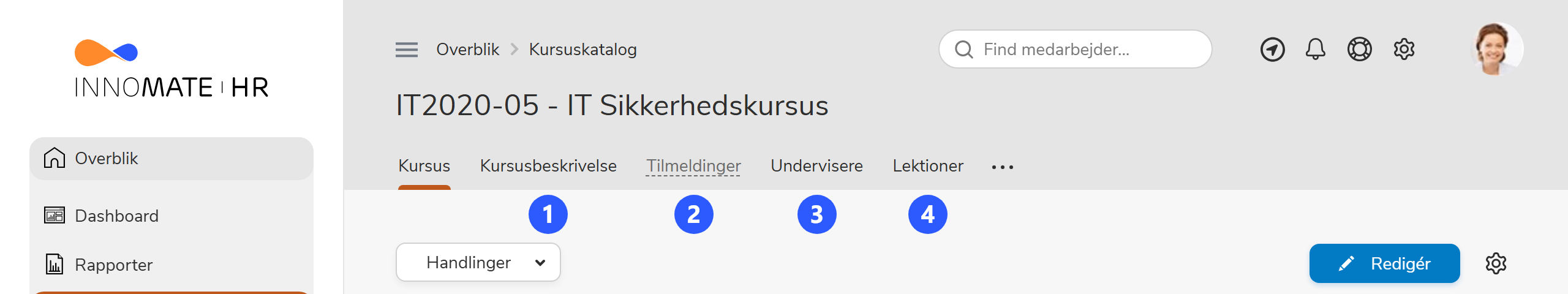Detailmenuen med nummererede faner: Kursusbeskrivelse, Tilmeldinger, Undervisere, Lektioner